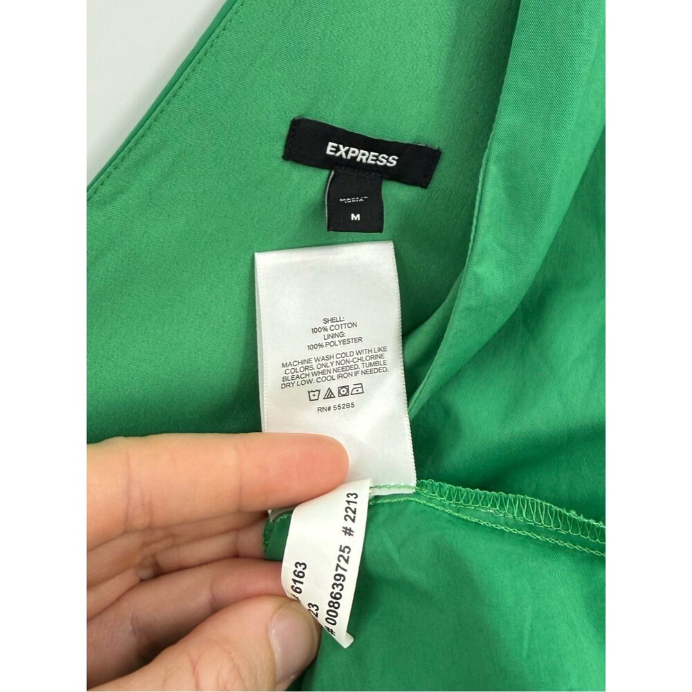 Express V-Neck Ruffle Peplum Tank | Green | Medium - Picture 7 of 8